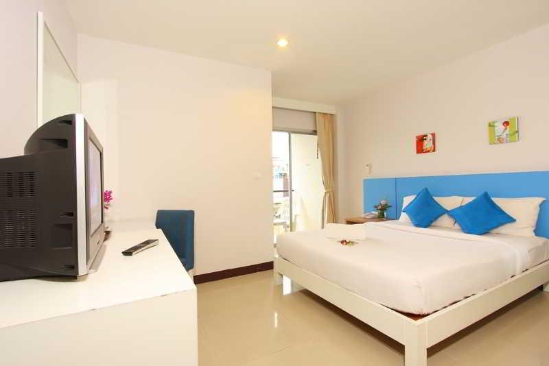 Baramee Hip Hotel Пхукет Экстерьер фото