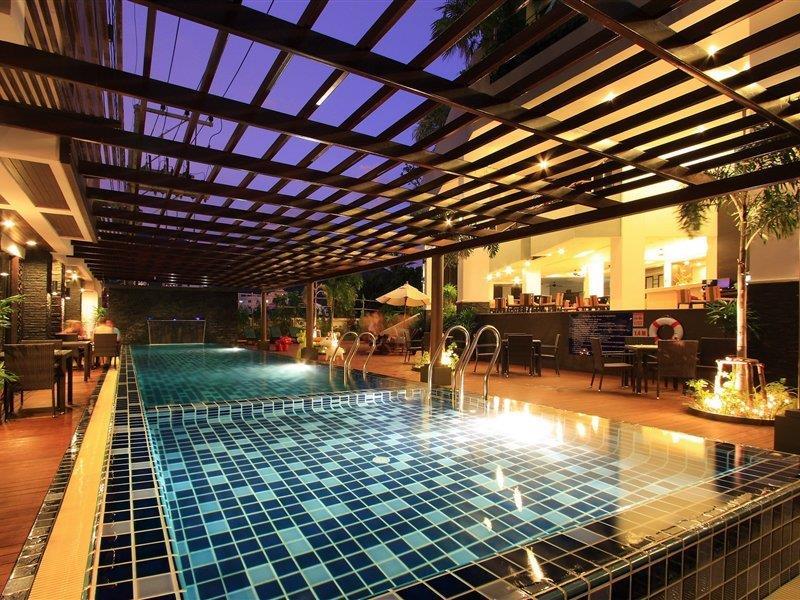 Baramee Hip Hotel Пхукет Экстерьер фото